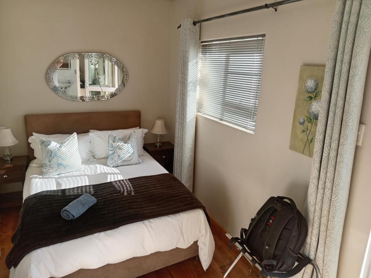 Urban Manor Bed & Breakfast พอร์ตเอลิซาเบธ ภายนอก รูปภาพ